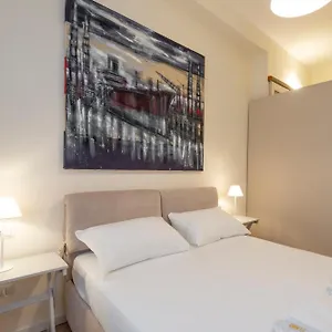 Royal - Centro Brera Апартаменты